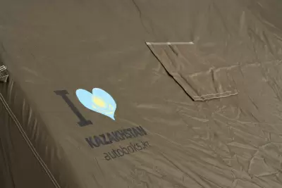 Надувная палатка Reaktiv Hobbit 3x4м Хаки