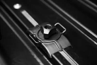 Автобокс LUX TAVR 175 белый глянец 450л от интернет-магазина AUTOBOKS.kz. 