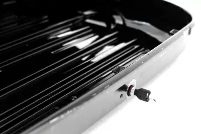 Автобокс REAKTIV Kometa 360 черный глянцевый двустороннее 650 л от интернет-магазина AUTOBOKS.kz. 