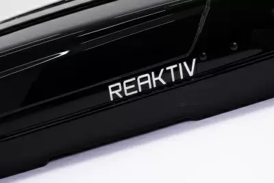 Автобокс REAKTIV Uragan 740 черный глянцевый двустороннее 740 л от интернет-магазина AUTOBOKS.kz. 