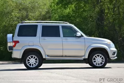 Защита порогов окантовка O51мм (НПС) UAZ Patriot 2014- от интернет-магазина AUTOBOKS.kz. 