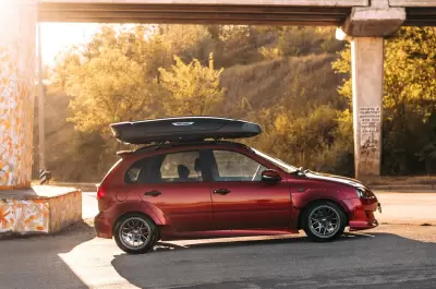 Автобокс Broomer Venture LS 450л черный глянцевый от интернет-магазина AUTOBOKS.kz. 