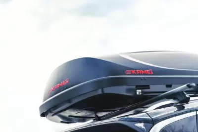 Автобокс Kamei Husky 330 черный матовый одностороннее от интернет-магазина AUTOBOKS.kz. 