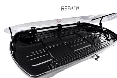 Автобокс REAKTIV Meteor 390 белый глянцевый двустороннее 550 л от интернет-магазина AUTOBOKS.kz. 