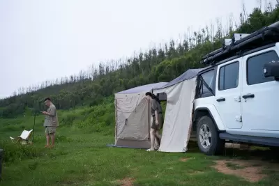 Автомобильный Тент-навес для багажника бежевый от интернет-магазина AUTOBOKS.kz. 