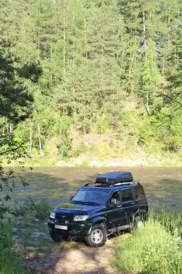 Автобокс на крышу PT-Group Аэродинамический "ACTIVE М" Черный ДВУСТОРОННЕЕ открывание от интернет-магазина AUTOBOKS.kz. 