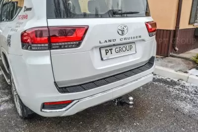 Фаркоп на Toyota LC 300 2021+/ Lexus LX 600 2021+ /съемный квадрат/ от Интернет-Магазина Autoboks.kz