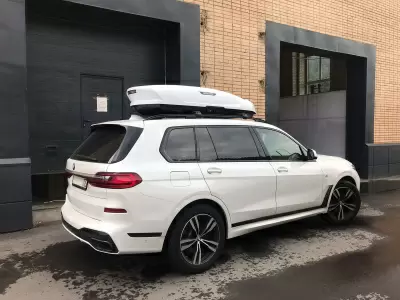 Автобокс Broomer Venture XL 500л белый глянцевый от интернет-магазина AUTOBOKS.kz. 