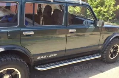 Защита порогов с алюминиевой площадкой O51 мм (НПС) LADA 4x4 2131 с 1995 от интернет-магазина AUTOBOKS.kz. 