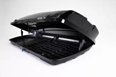 Автобокс REAKTIV Uragan 740 черный глянцевый двустороннее 740 л от интернет-магазина AUTOBOKS.kz. 