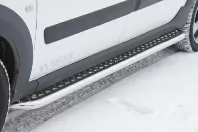 Защита порогов с алюминиевой площадкой O51 мм (НПС) LADA Largus Cross c 2015 от интернет-магазина AUTOBOKS.kz. 