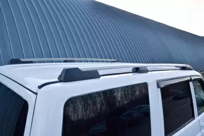 Рейлинги (Серебристый Муар) на UAZ Patriot 2005+ от интернет-магазина AUTOBOKS.kz. 