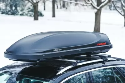 Автобокс Kamei Husky 330 черный матовый одностороннее от интернет-магазина AUTOBOKS.kz. 