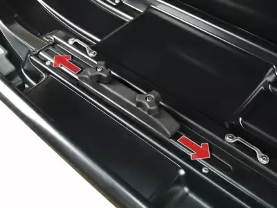 Автобокс Broomer Venture L (430 л.) АБС, текстурный черный пластик от интернет-магазина AUTOBOKS.kz. 