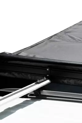 Автомобильная маркиза REAKTIV ITENT-300 черная с LED освещением от интернет-магазина AUTOBOKS.kz. 