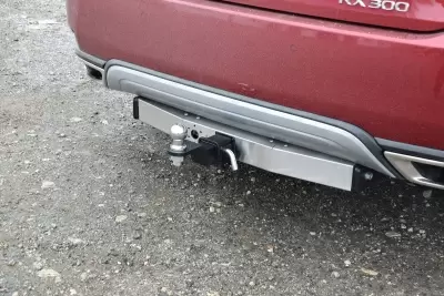 Фаркоп на Lexus RX с накладкой с 2019 от Интернет-Магазина Autoboks.kz