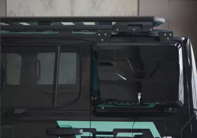 Автобокс боковой для Tank 300 черный глянцевый от интернет-магазина AUTOBOKS.kz. 