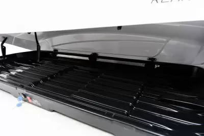 Автобокс REAKTIV Uragan 850 белый глянцевый двустороннее 850 л от интернет-магазина AUTOBOKS.kz. 