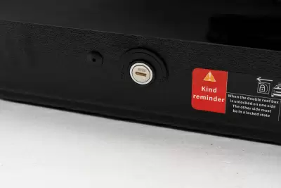 Автобокс REAKTIV Uragan 850 черный глянцевый двустороннее 850 л от интернет-магазина AUTOBOKS.kz. 