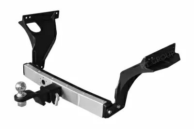 Фаркоп на RENAULT Duster 2021+ /съемный квадрат/ с НЕРЖ накладкой