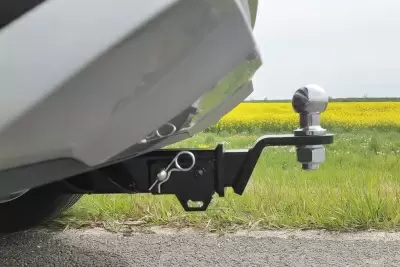 Фаркоп KIA Seltos 2020-2023 съемный квадрат от Интернет-Магазина Autoboks.kz