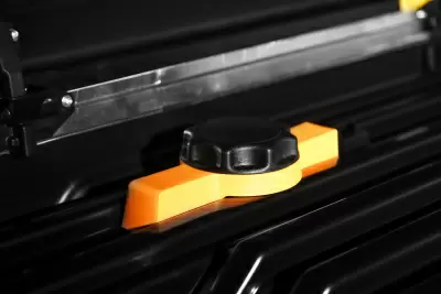 Автобокс ED Магнум 350 (белый, тиснение карбон) от интернет-магазина AUTOBOKS.kz. 