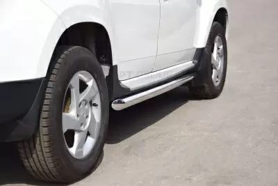 Защита порогов вогнутая (НПС - нерж.) Renault DUSTER с 2012 от интернет-магазина AUTOBOKS.kz. 