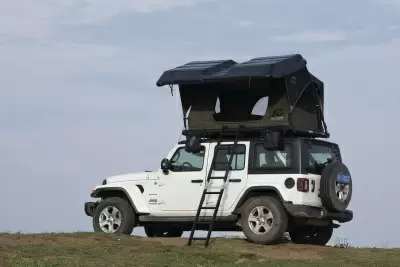 Автопалатка Wild Land Pathfinder II (электрическая модель с черной базовой рамой и солнечной панелью) от интернет-магазина AUTOBOKS.kz. 