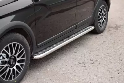 Защита порогов с алюминиевой площадкой O51мм (НПС) LADA Vesta SW Cross c 2017 от интернет-магазина AUTOBOKS.kz. 