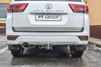 Фаркоп на Toyota LC 300 2021+/ Lexus LX 600 2021+ /съемный квадрат/ от Интернет-Магазина Autoboks.kz