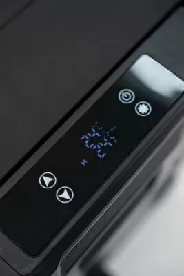 Автохолодильник REAKTIV компрессорный ZBD-50-N 50 л черный