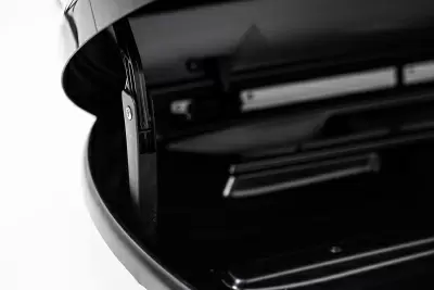 Автобокс REAKTIV Bolid 520 черный глянцевый двустороннее 700 л от интернет-магазина AUTOBOKS.kz. 