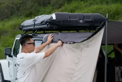 Автомобильный Тент-навес для багажника бежевый от интернет-магазина AUTOBOKS.kz. 