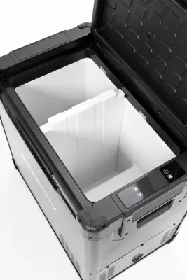 Автохолодильник REAKTIV компрессорный ZBD-50-N 50 л черный