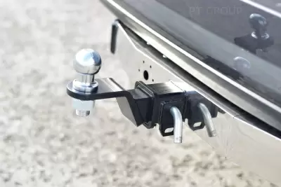 Фаркоп на Toyota Fortuner с 2016 от Интернет-Магазина Autoboks.kz