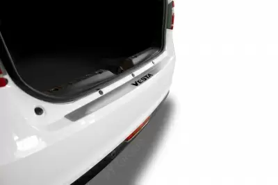 Накладка на задний бампер (НПС) LADA Vesta с 2015 на автомобиль от Интернет-Магазина Autoboks.kz