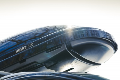 Автобокс Kamei Husky 330 черный глянцевый одностороннее от интернет-магазина AUTOBOKS.kz. 