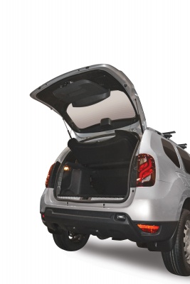 Накладки на 5-ю дверь (ABS) Renault DUSTER с 2012 на автомобиль от Интернет-Магазина Autoboks.kz