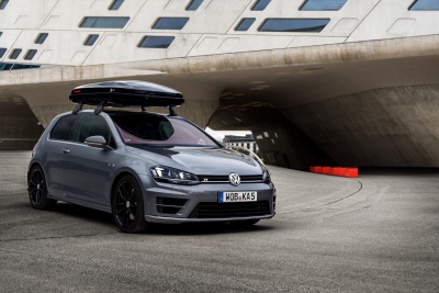 Автобокс Kamei Oyster 450 черный глянцевый двустороннее от интернет-магазина AUTOBOKS.kz. 